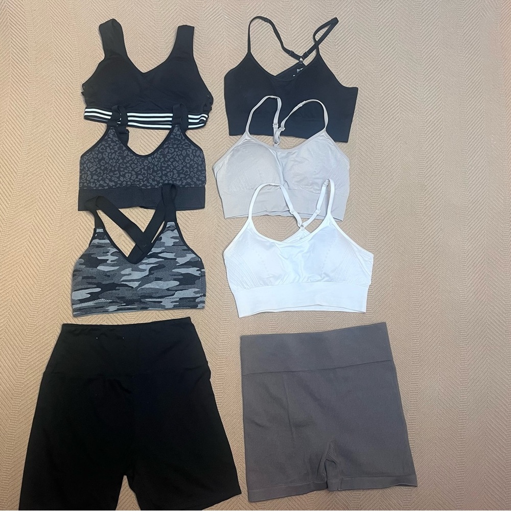Bundle of 8 sports bras and shorts! - Picture 3 of 12